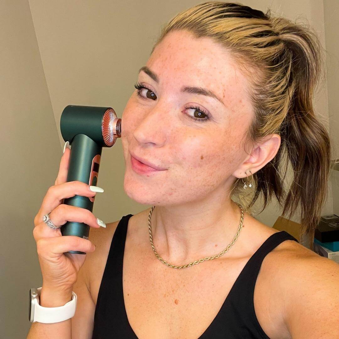 Clara Microdermabrasion Device - Image 13