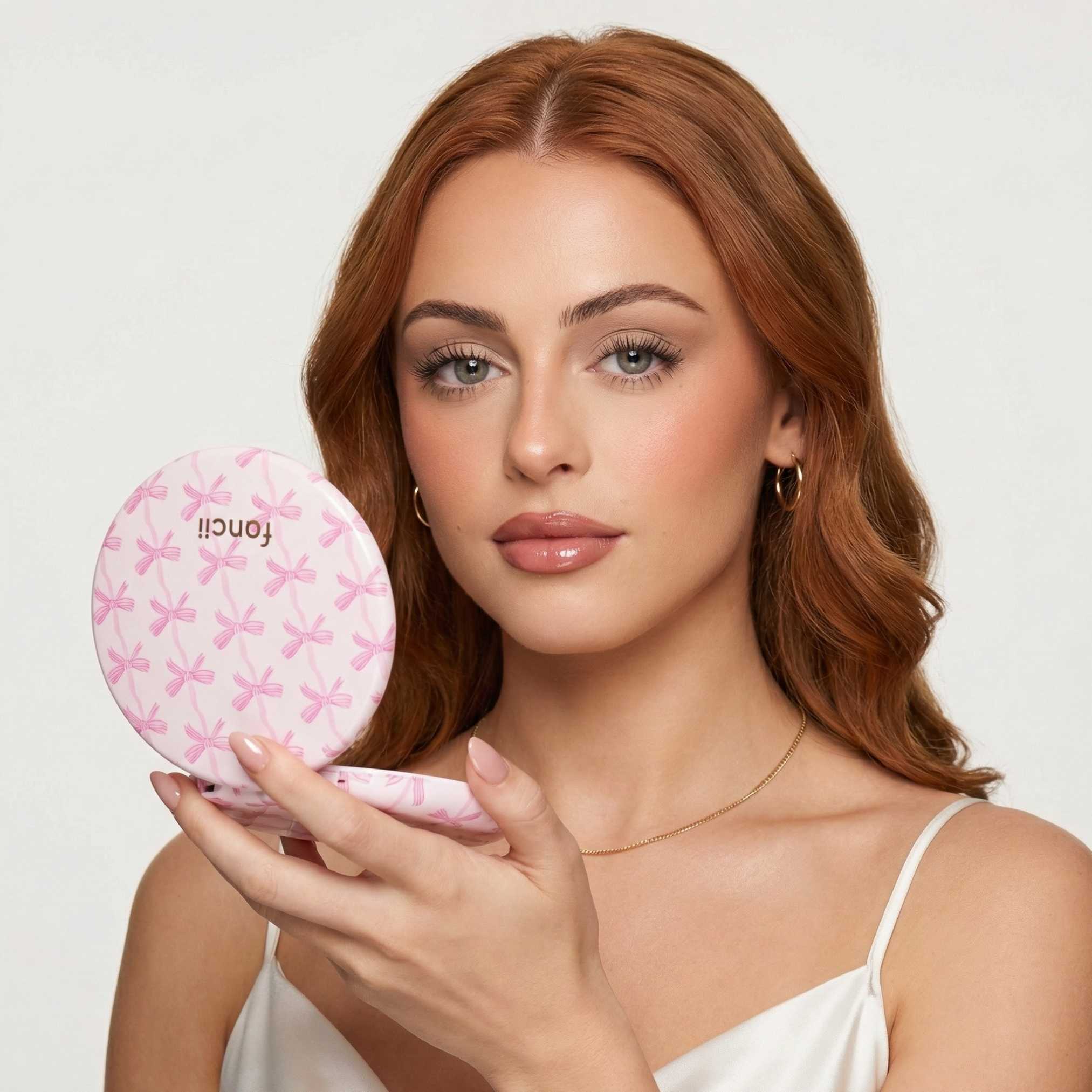 Taylor LED Compact Mirror - Image 4