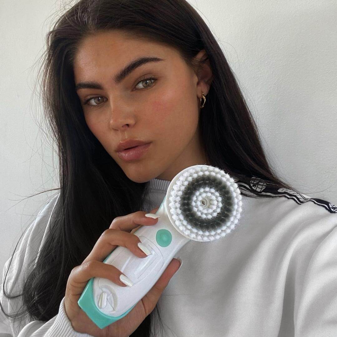 Cora 7 Body Cleansing Brush Set - Image 15