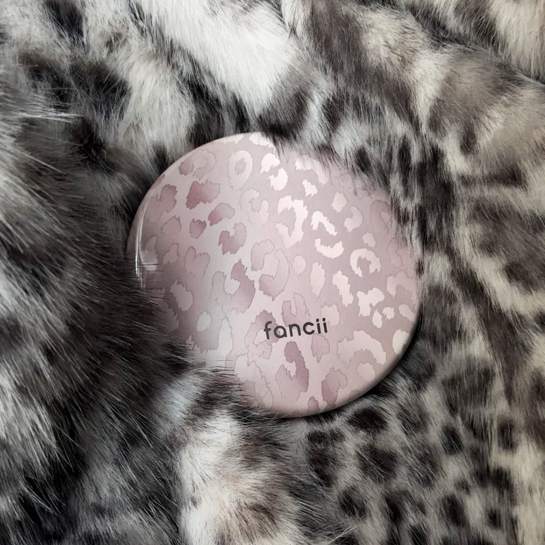 Mini Taylor LED Compact Mirror | Cosmic Leopard - Image 10